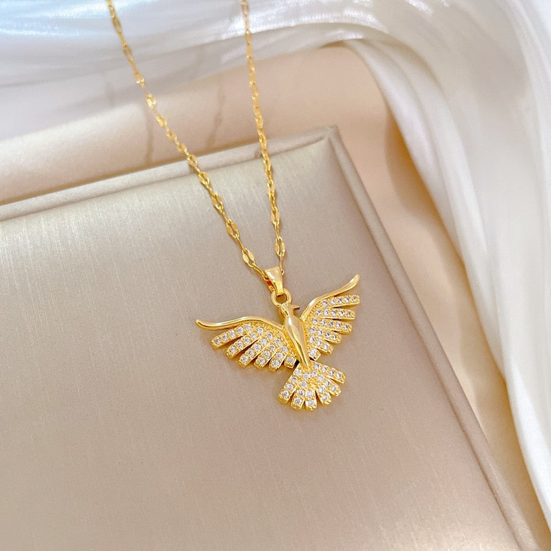 Colar Feminino Espírito Santo Banhado a Ouro 18k