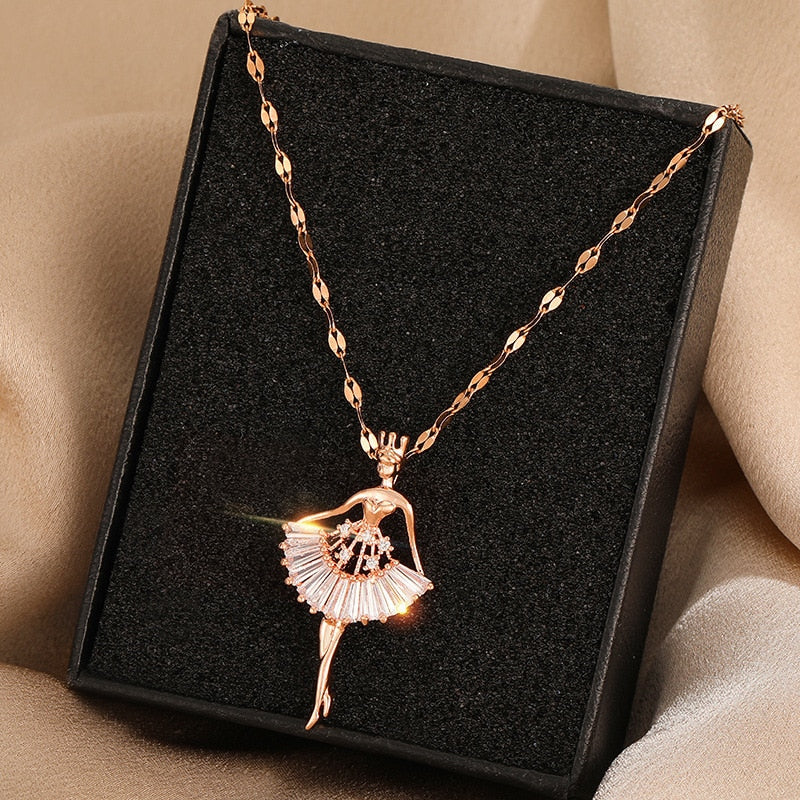 Colar Feminino Dourado Bailarina de Cristal