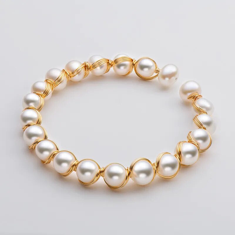 Bracelete de Pérolas de Agua Doce Banhado a Ouro