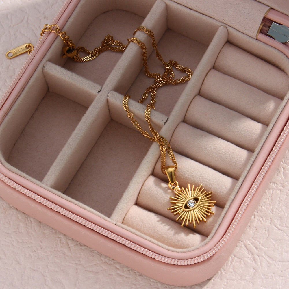 Colar Dourado Sol Olho Grego