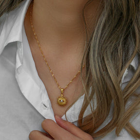 Colar Dourado Sol Olho Grego