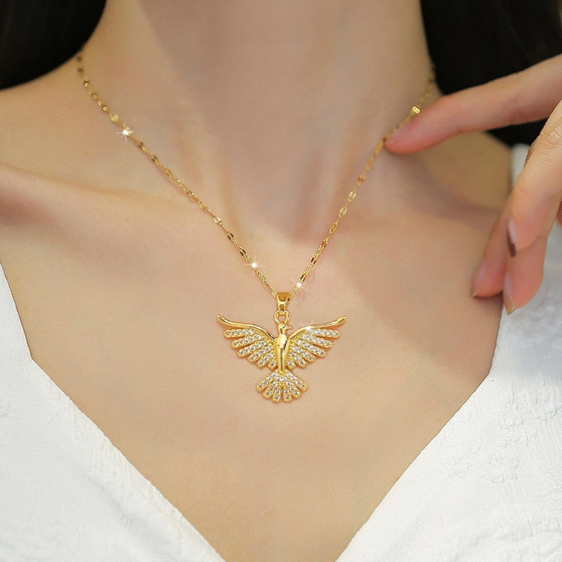 Colar Feminino Espírito Santo Banhado a Ouro 18k