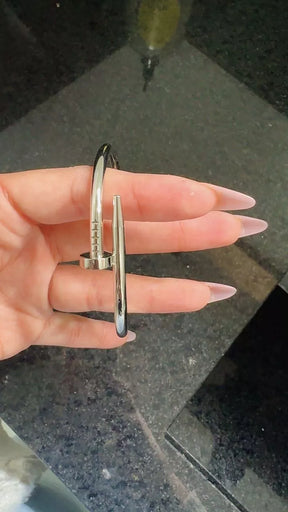 Kit 2 Braceletes Parafusos e Prego Ouro 18k ou Prata 925