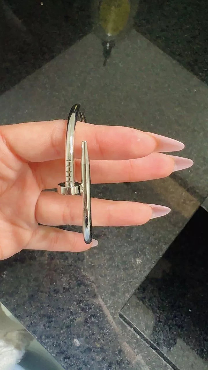 Kit 2 Braceletes Parafusos e Prego Ouro 18k ou Prata 925